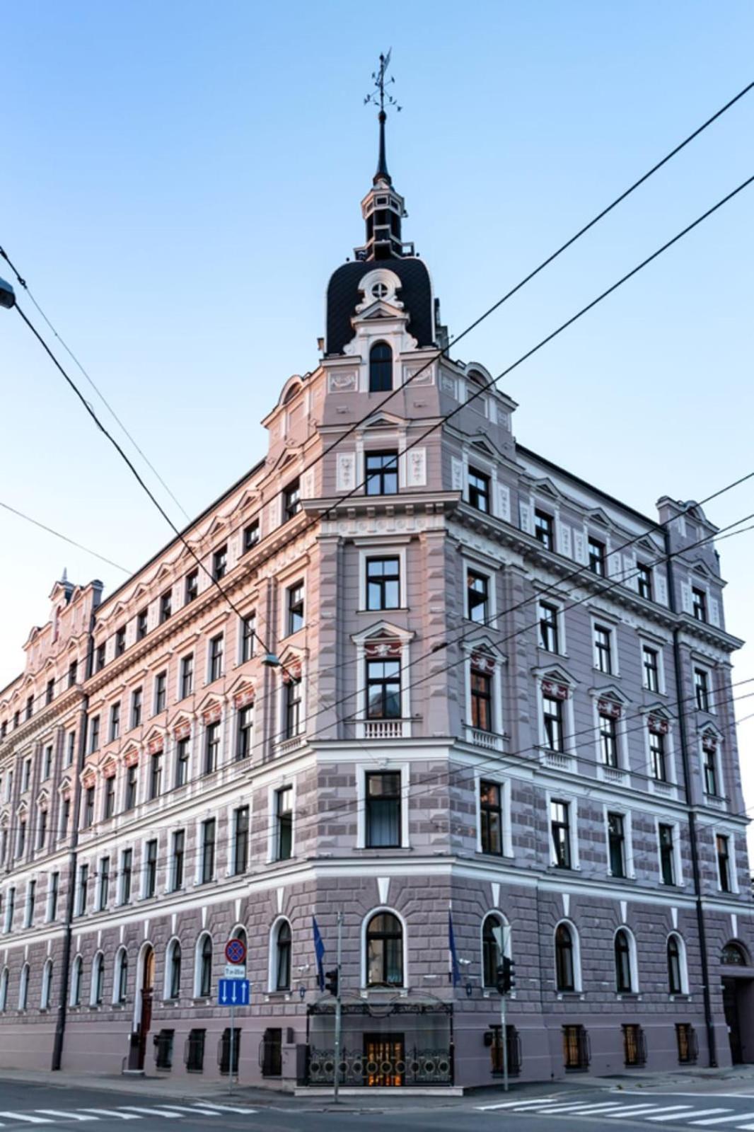 Modern 2 Bedroom Apartment In The City Centre Riga Luaran gambar