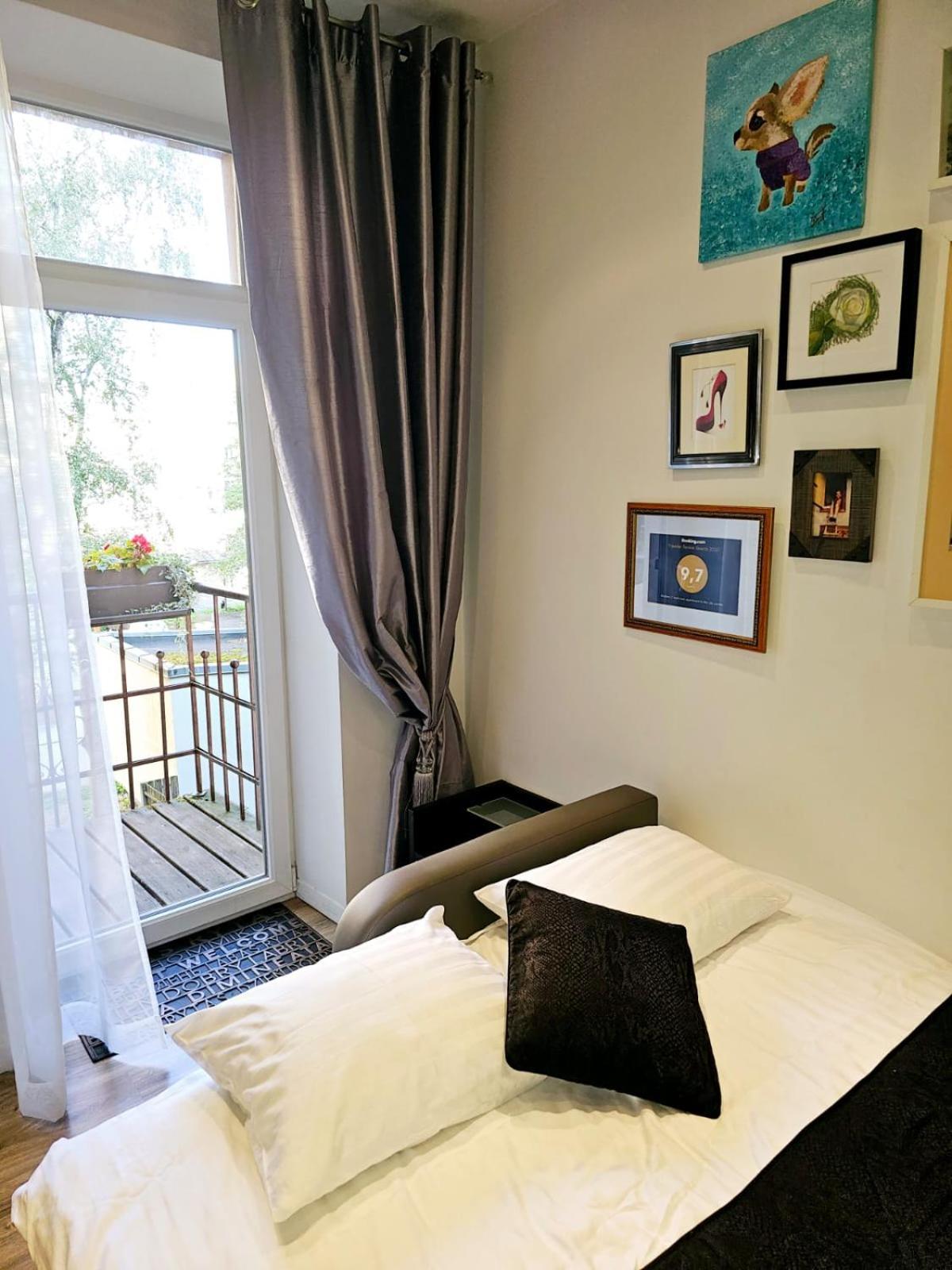 Modern 2 Bedroom Apartment In The City Centre Riga Luaran gambar