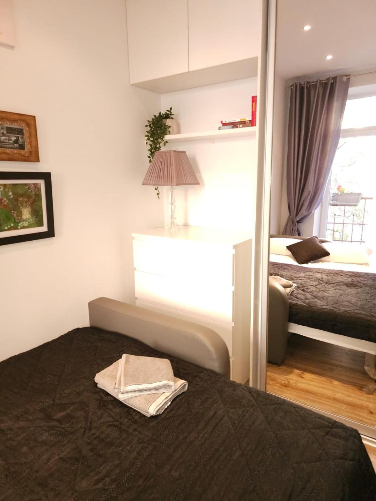 Modern 2 Bedroom Apartment In The City Centre Riga Luaran gambar