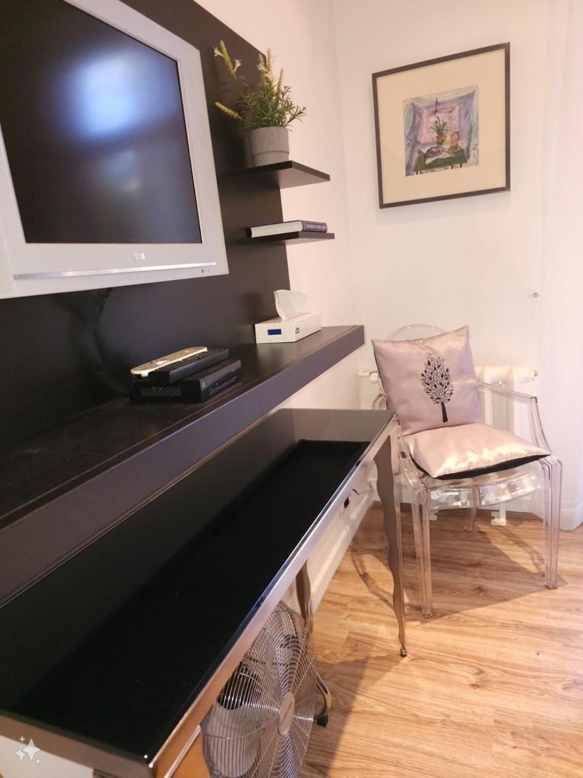 Modern 2 Bedroom Apartment In The City Centre Riga Luaran gambar