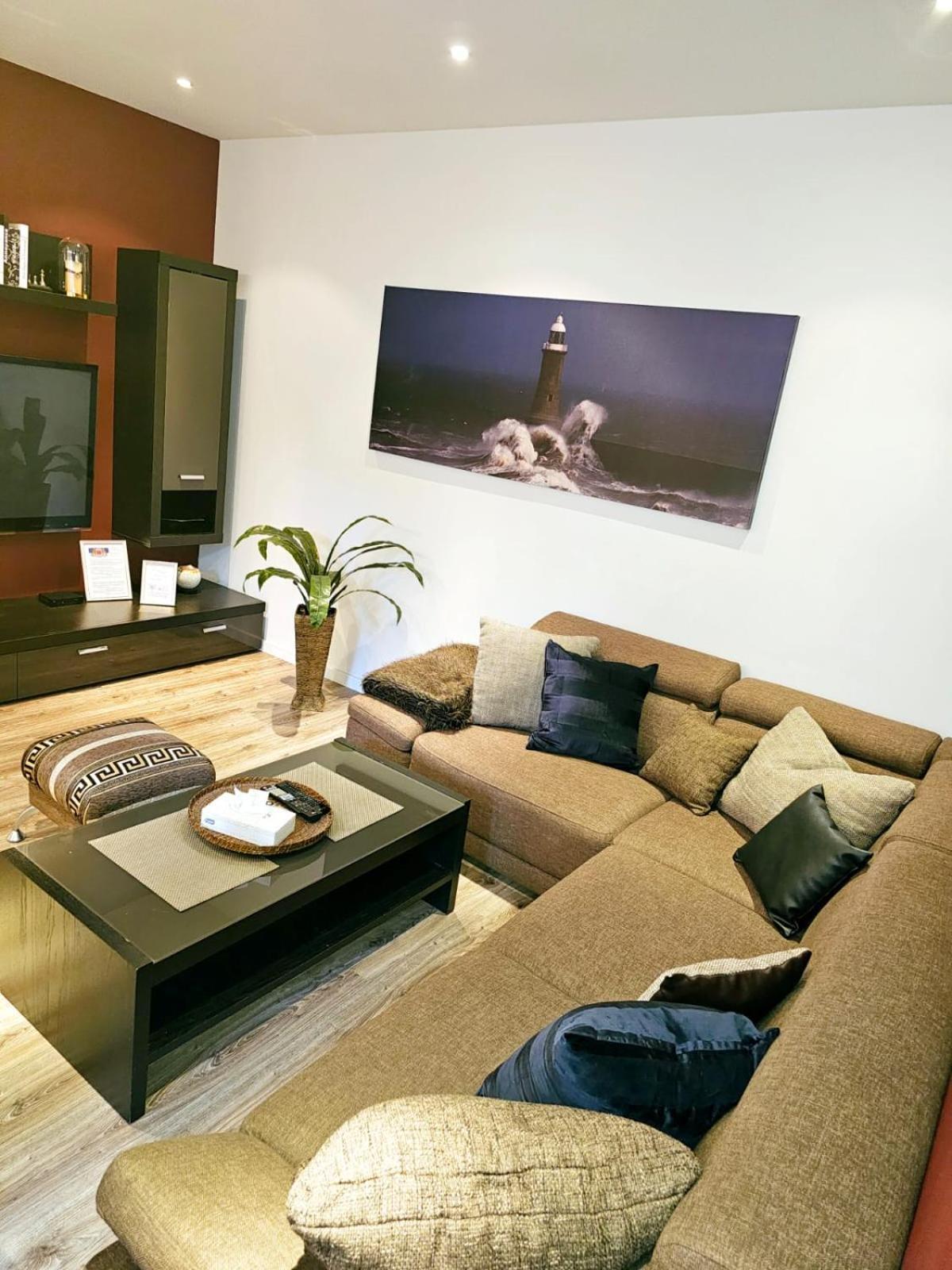 Modern 2 Bedroom Apartment In The City Centre Riga Luaran gambar